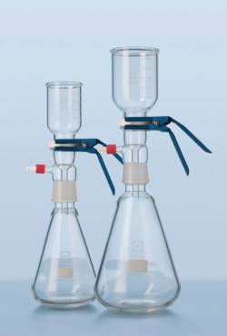 DURAN szűrőberendezés PTFE betéttel és bilinccsel, szűrőlombik (2000 ml, NS 45/40) , tölcsér (500 ml, skálával)