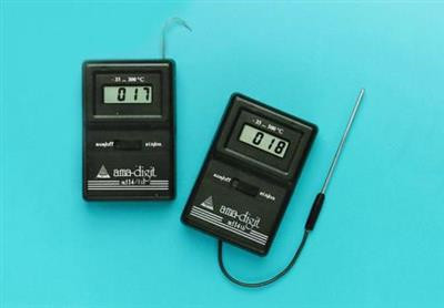 Digital thermometer, -30 ... 300:0,1°C with stainless steel probe 75 x 2,5 x 2,0 mm