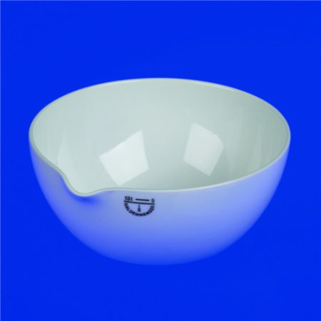 Evaporating basin 150 mm ? porcelain, french form, with spout and flat base