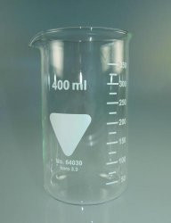 Beaker 2000 ml, high form, boro 3.3 with division and spout pack of 10