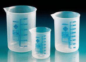 Griffin beaker 25ml, blue graduation PP, low form, autoclavable up to 121°C for 20 min.