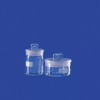  Mérőpalack NS dugóval,40 ml,átmérő 44xmagasság 50mm,csatlakozó NS40/12,magas forma,dugó:SBW,boroszilikát üvegből készült palack 3.3