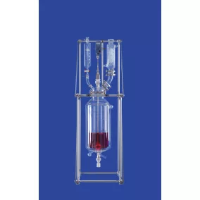   Reflux reakcióegység, szakaszos reaktor normál nyomáson vagy ban történő keveréshez, folyadék hozzáadásának és melegítési lehetőséggel