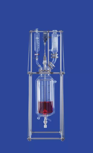 Reflux reakcióegység, szakaszos reaktor normál nyomáson vagy ban történő keveréshez, folyadék hozzáadásának és melegítési lehetőséggel